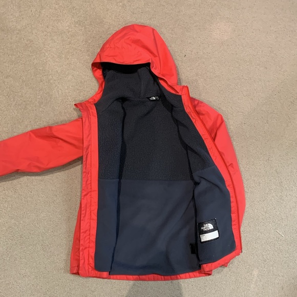 North Face Girl’s Storm Jacket - Picture 3 of 4